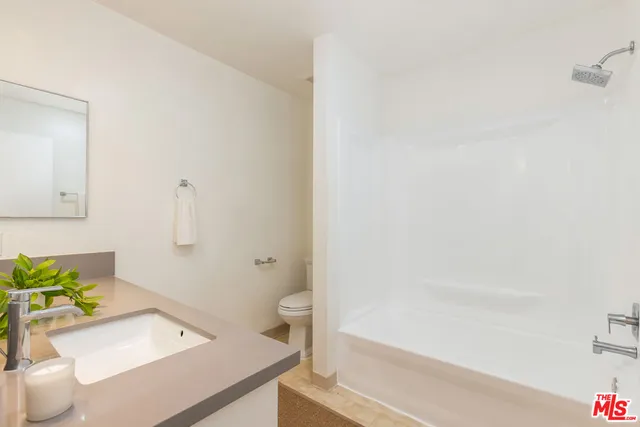 $639,000 | 11701 Texas Avenue, Unit 306, Los Angeles, CA 90025