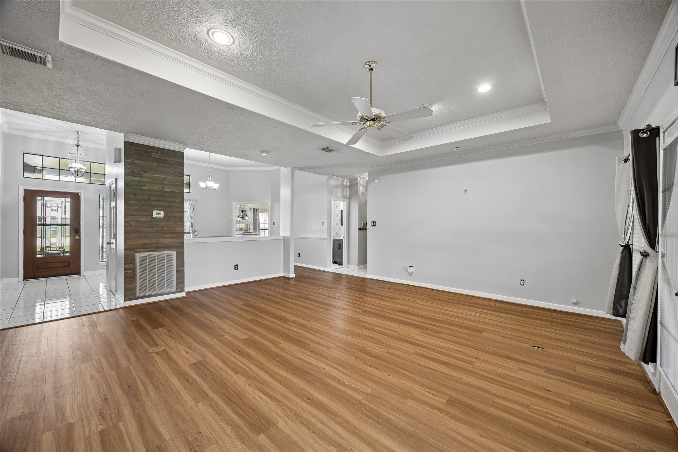 154 7 Coves Road Conroe, TX 77304 - Photo 14 of 32