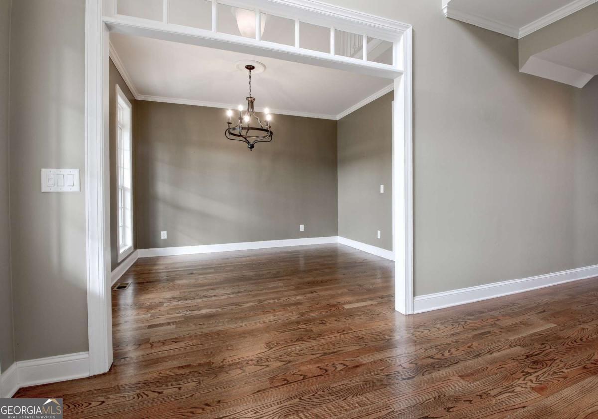 50 Peninsula Circle Newnan, GA 30263 - Photo 9 of 32