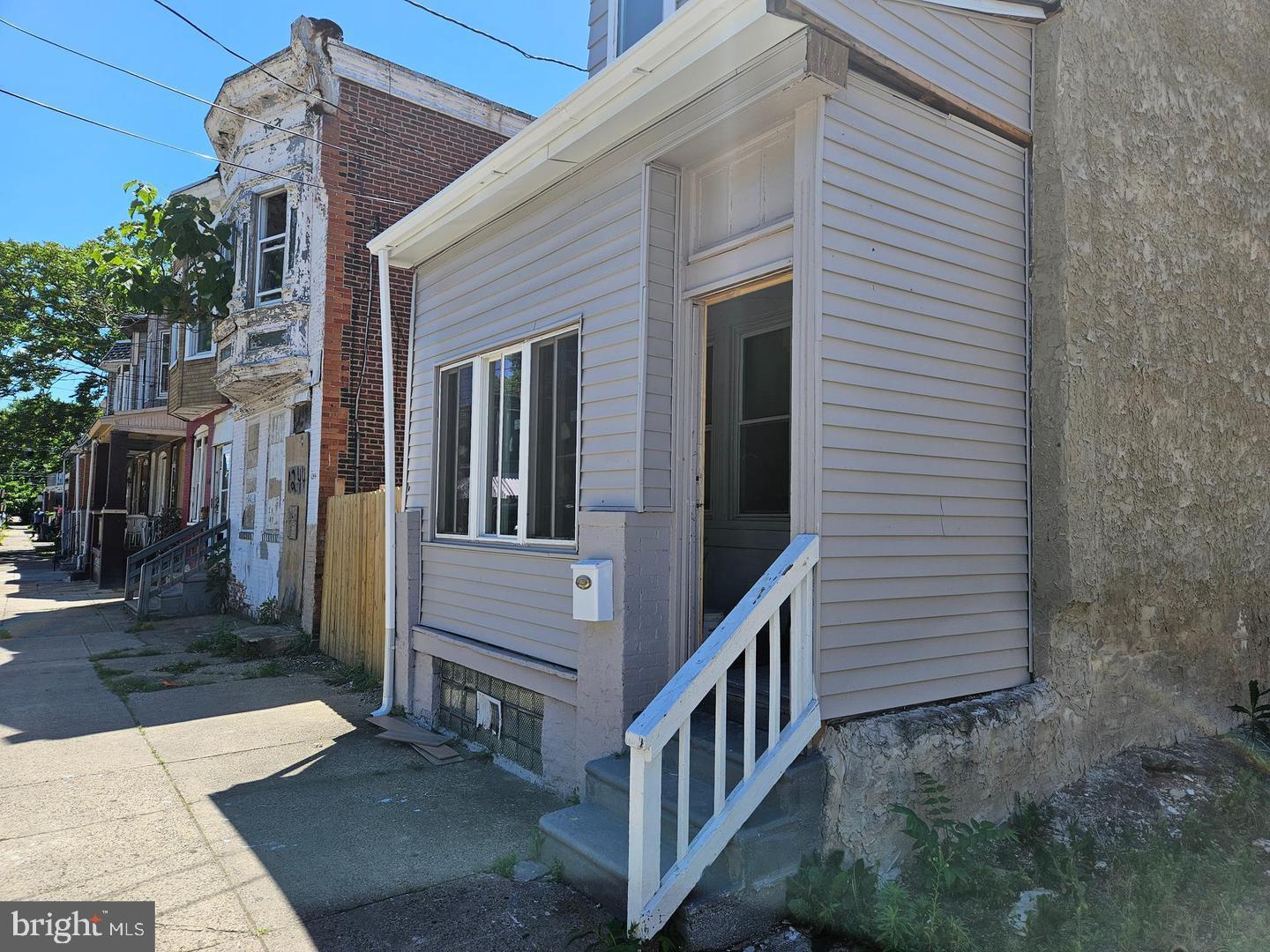 1240 Chase Street Camden, NJ 08104 - Photo 3 of 23