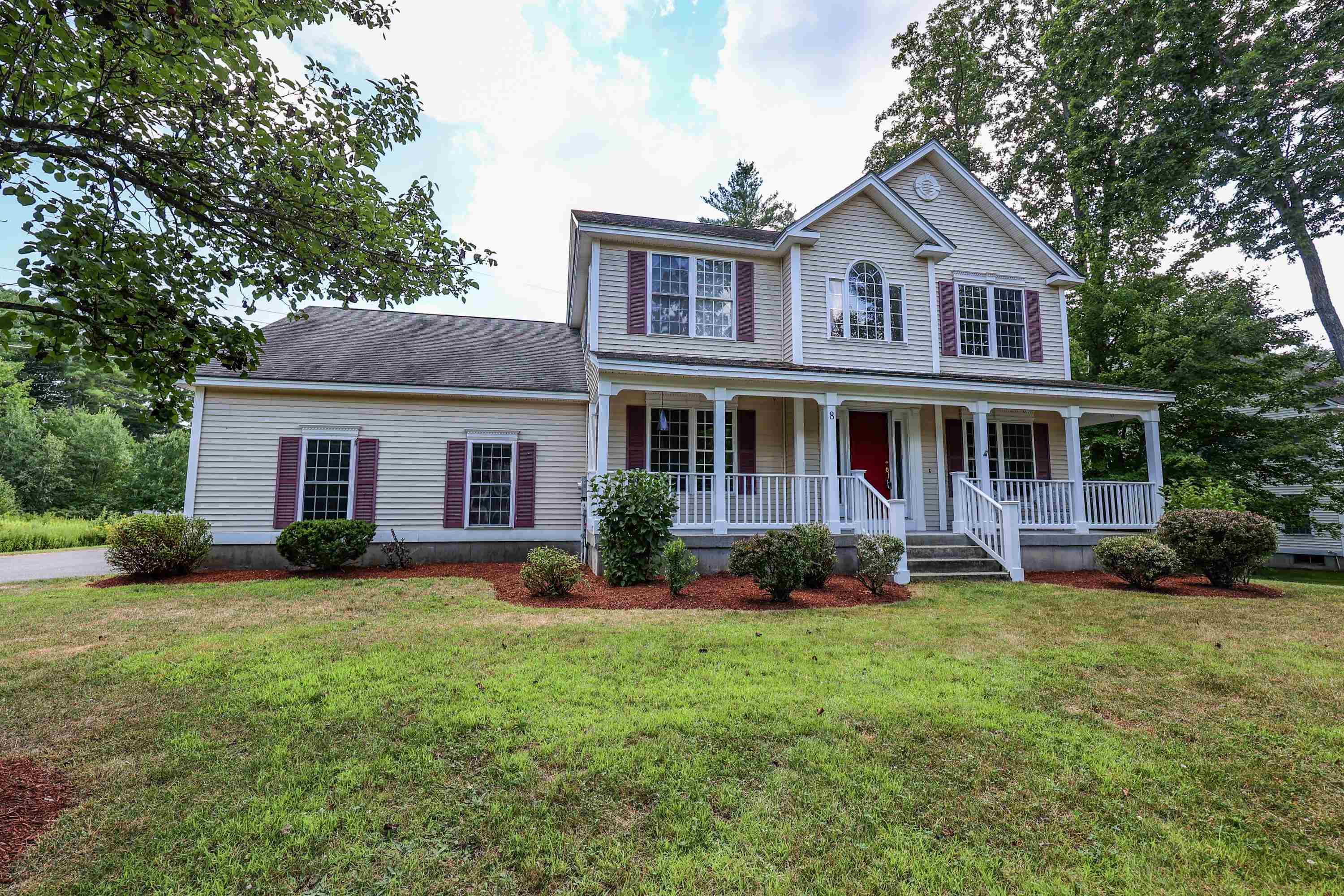 8 Tumble Road Bedford, NH 03110 - Photo 1 of 39