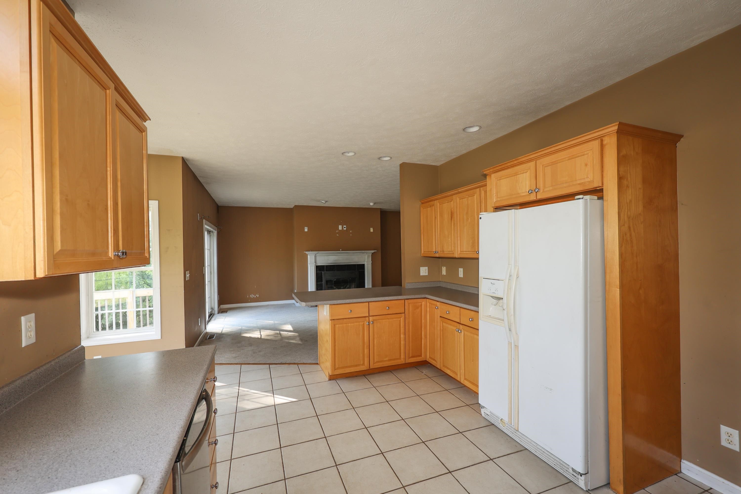 8 Tumble Road Bedford, NH 03110 - Photo 11 of 39