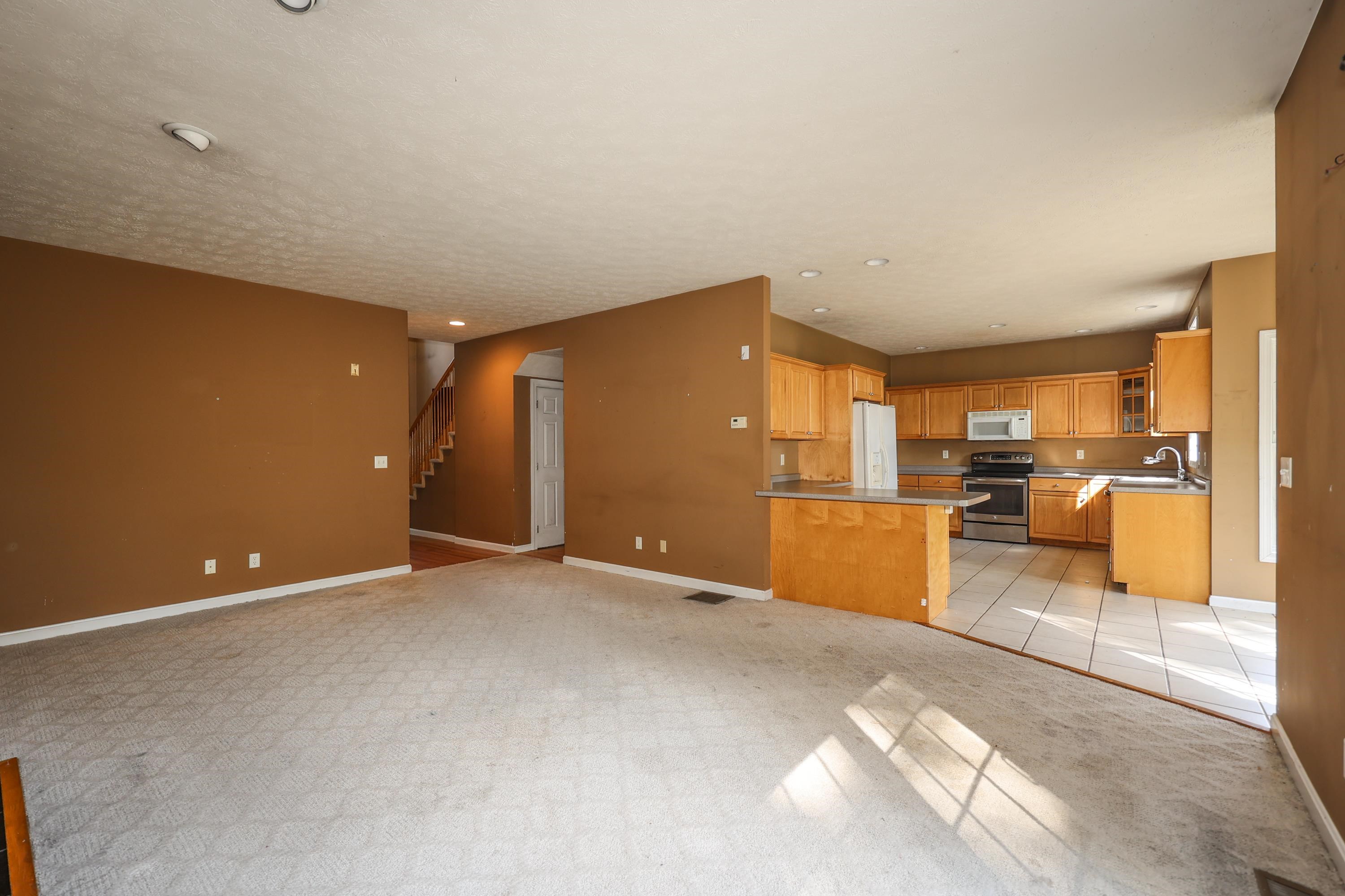 8 Tumble Road Bedford, NH 03110 - Photo 12 of 39