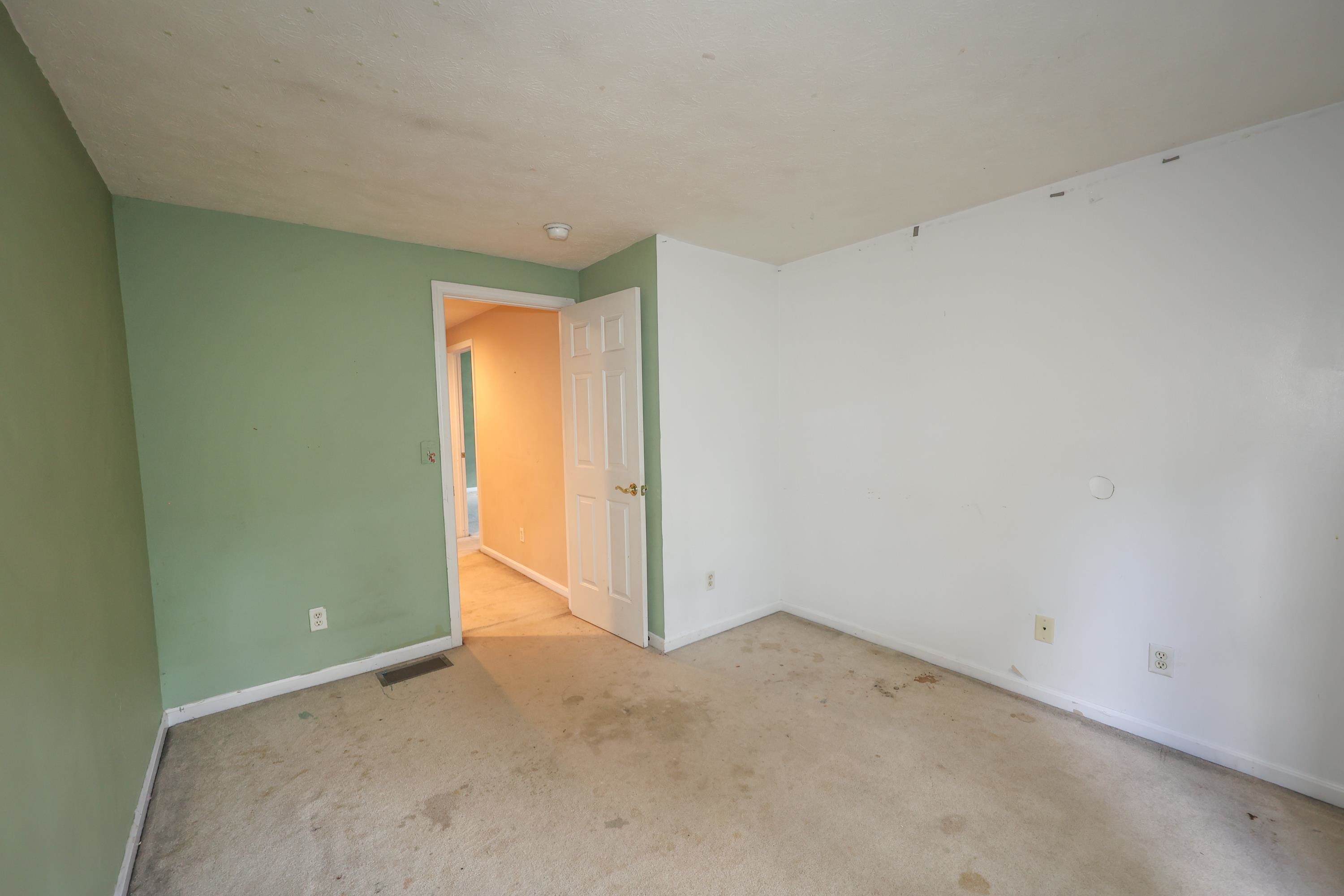 8 Tumble Road Bedford, NH 03110 - Photo 24 of 39