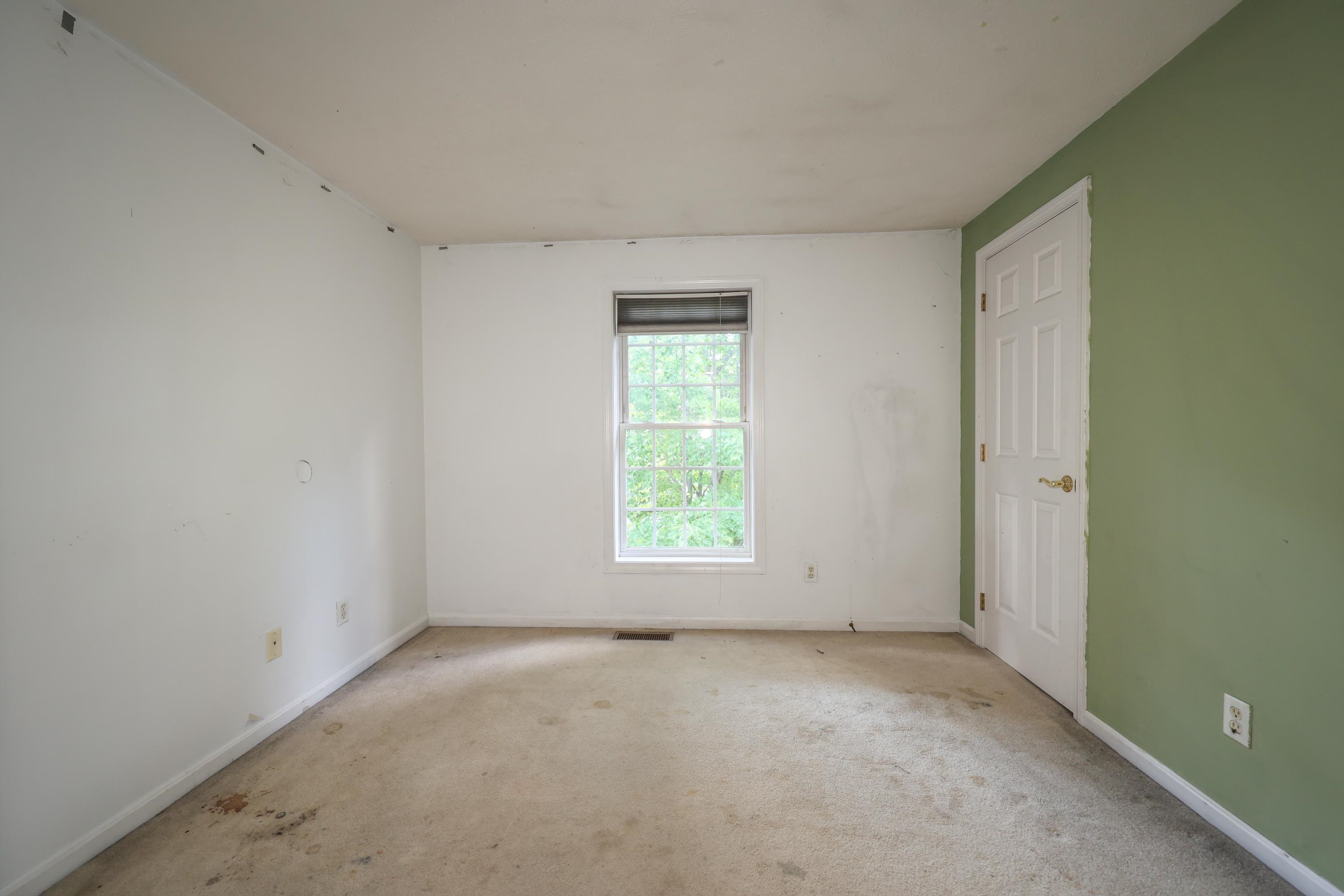 8 Tumble Road Bedford, NH 03110 - Photo 25 of 39