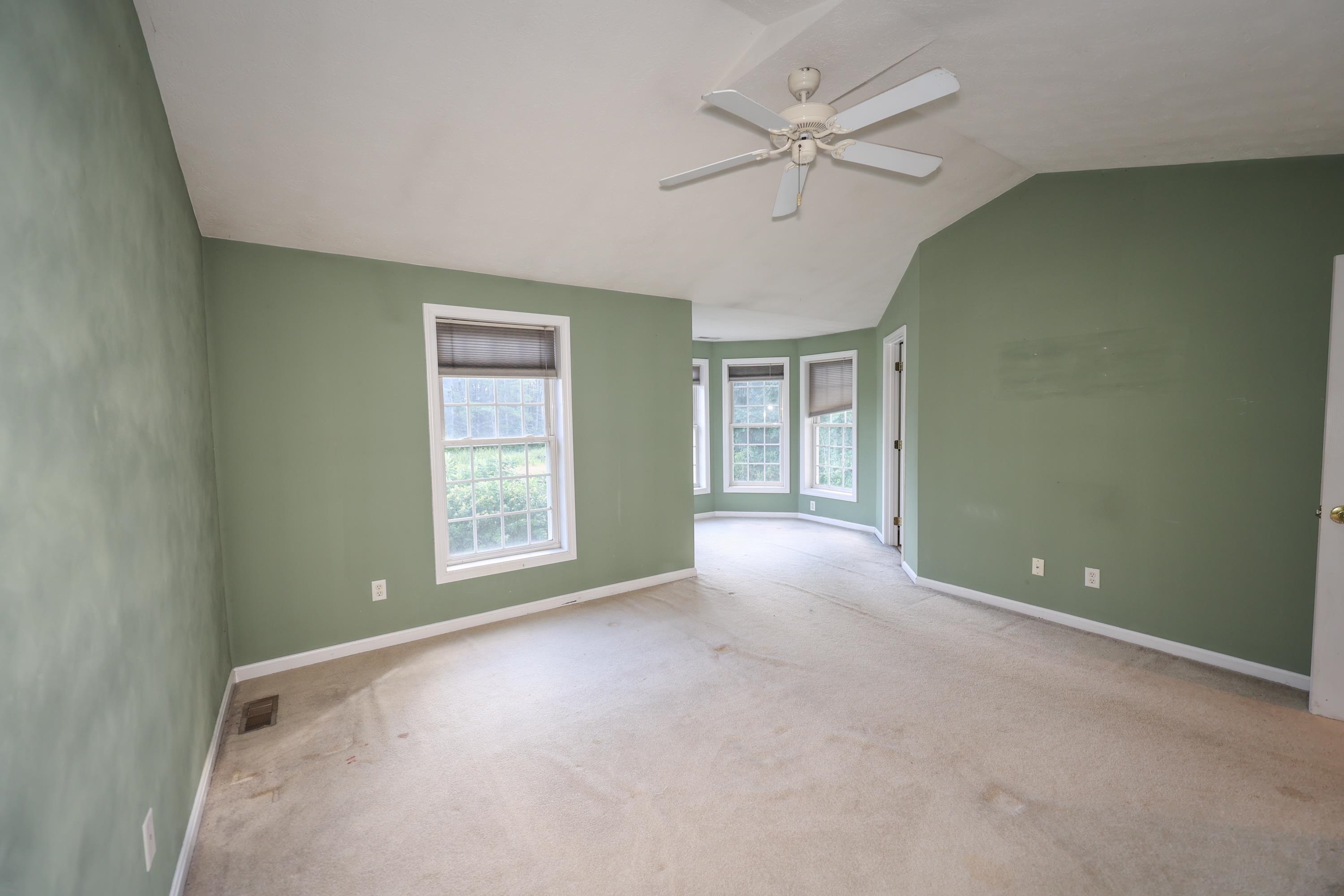 8 Tumble Road Bedford, NH 03110 - Photo 27 of 39