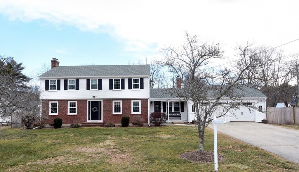 46 Martel Road Hamilton, MA 01982 - Photo 1 of 26 Gallery Image 1