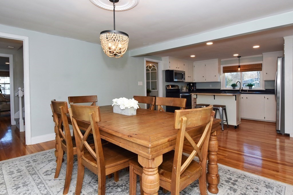 46 Martel Road Hamilton, MA 01982 - Photo 6 of 26 Gallery Image 6