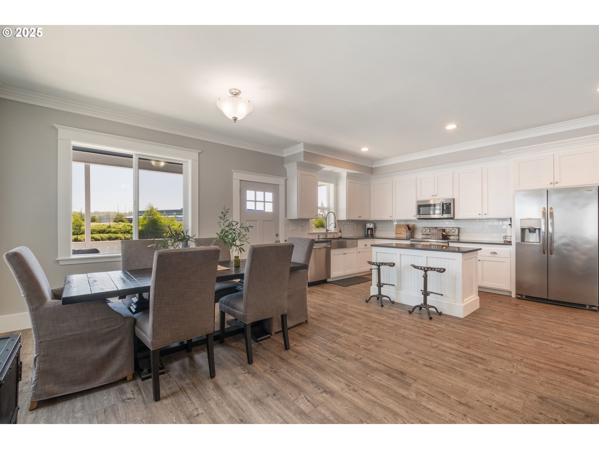 345 Island Street Raymond, WA 98577 - Photo 12 of 39