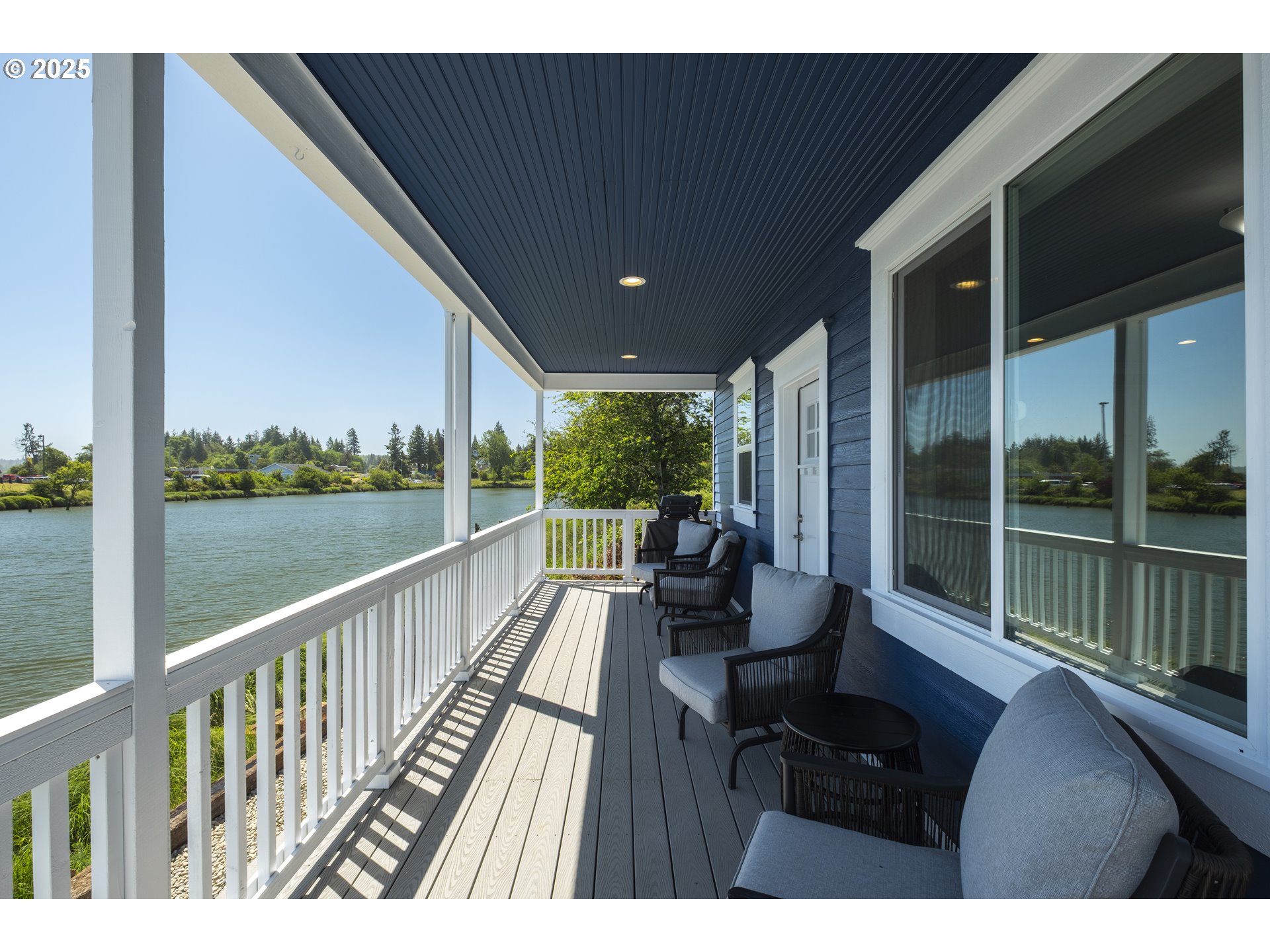 345 Island Street Raymond, WA 98577 - Photo 29 of 39