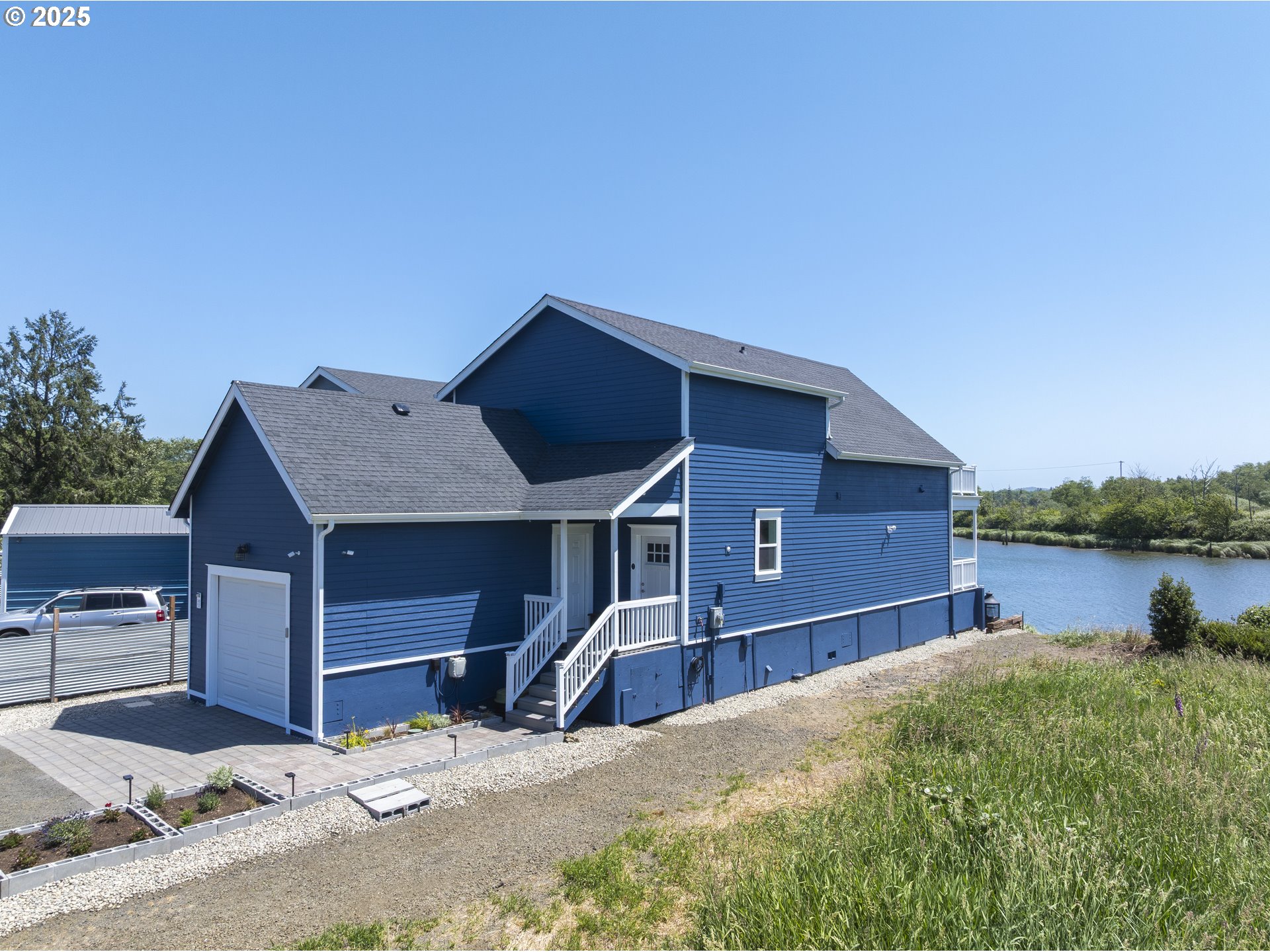 345 Island Street Raymond, WA 98577 - Photo 34 of 39