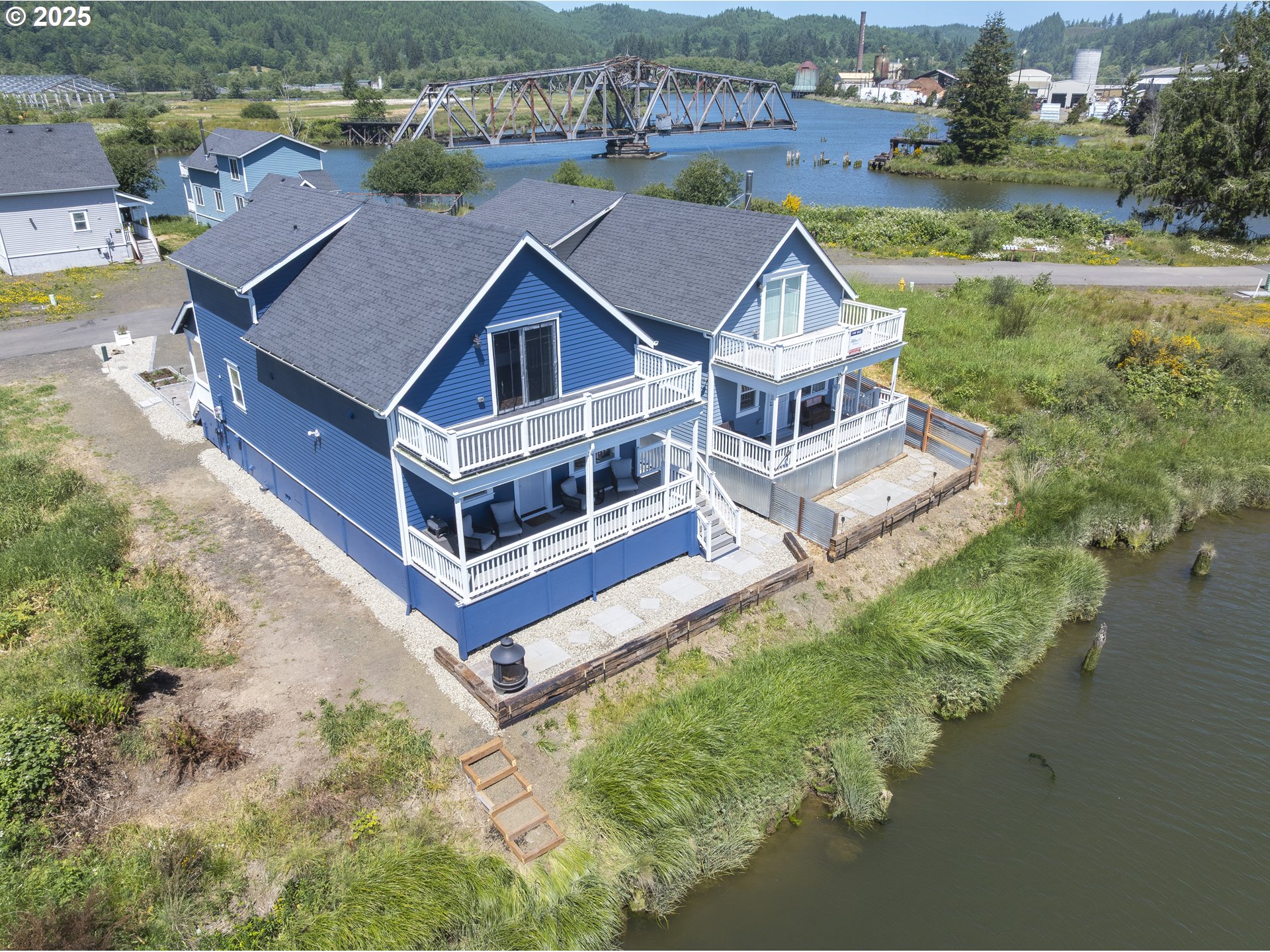 345 Island Street Raymond, WA 98577 - Photo 39 of 39 Drone View/UAV