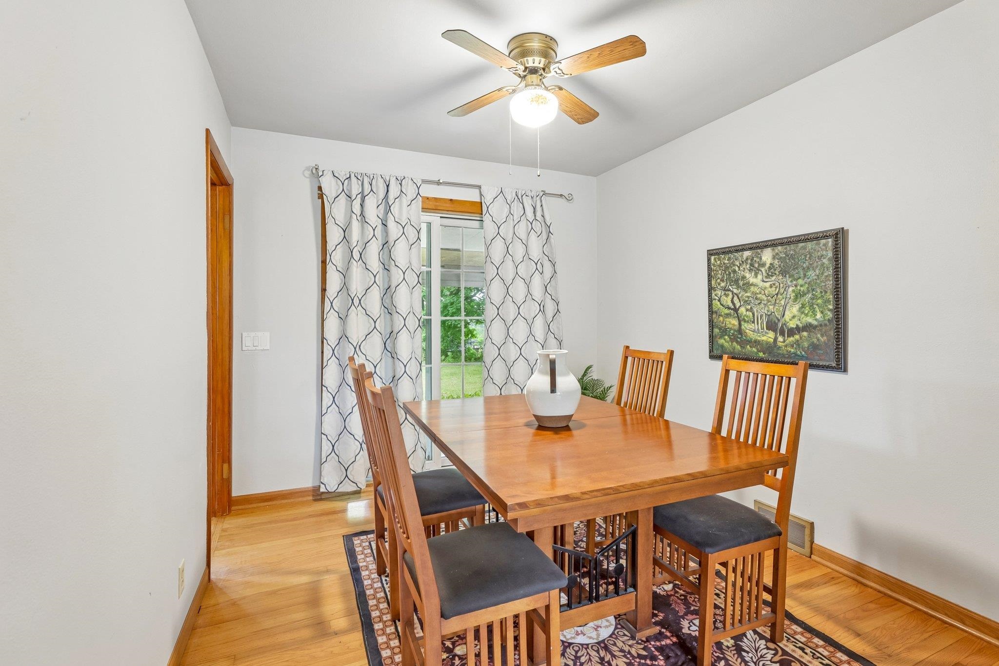 306 Lake Street Mount Horeb, WI 53572 - Photo 9 of 29
