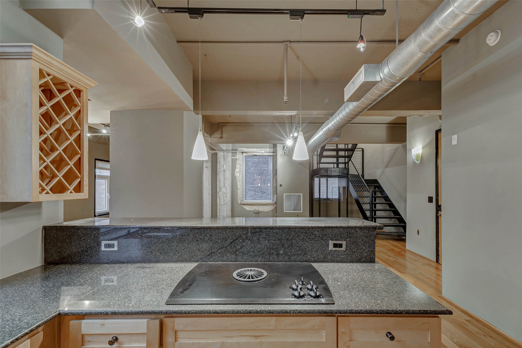 711 Main Street, Unit 505 Houston, TX 77002 - Photo 21 of 47 a view of a hallway with entryway