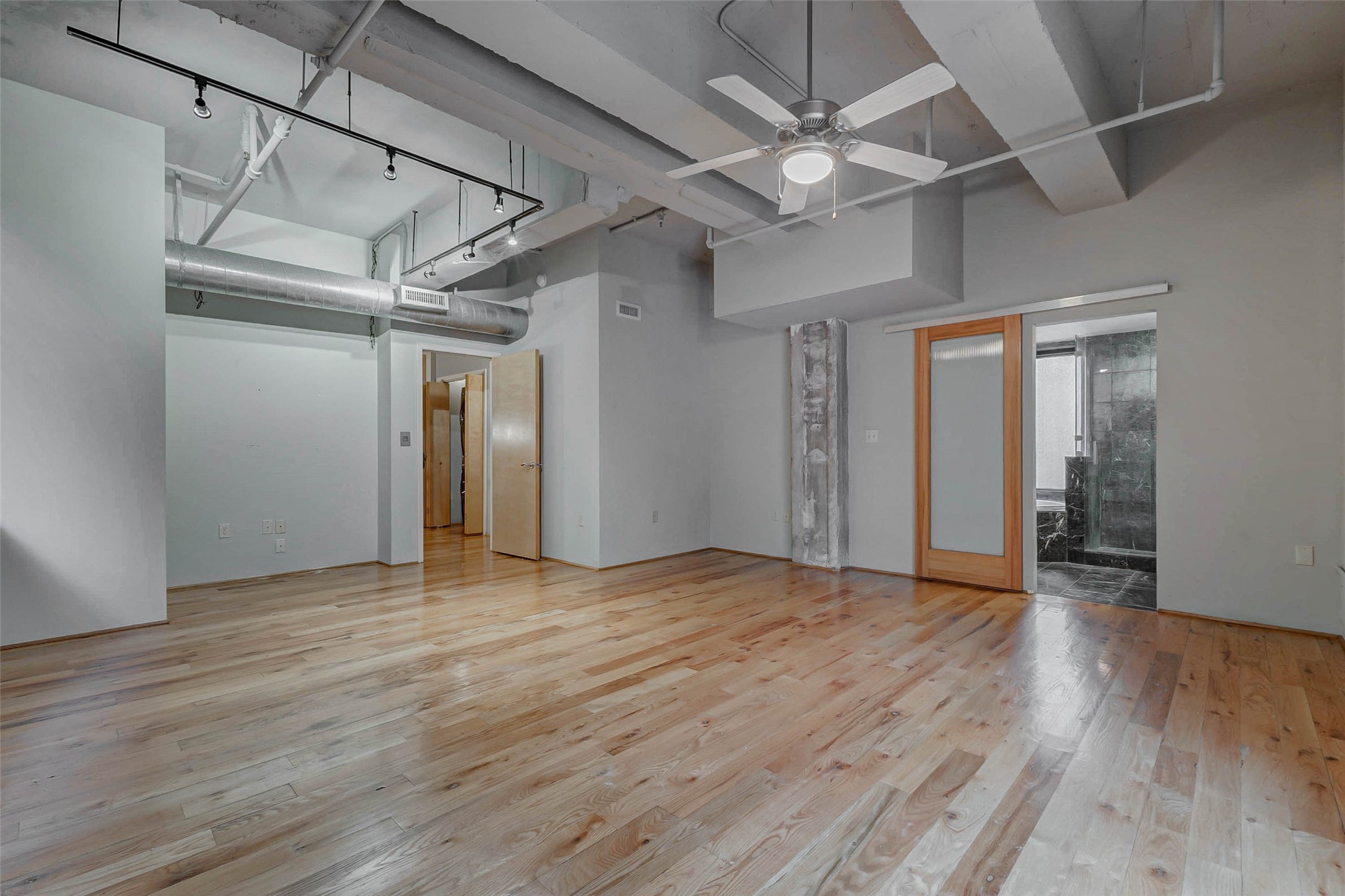 711 Main Street, Unit 505 Houston, TX 77002 - Photo 28 of 47