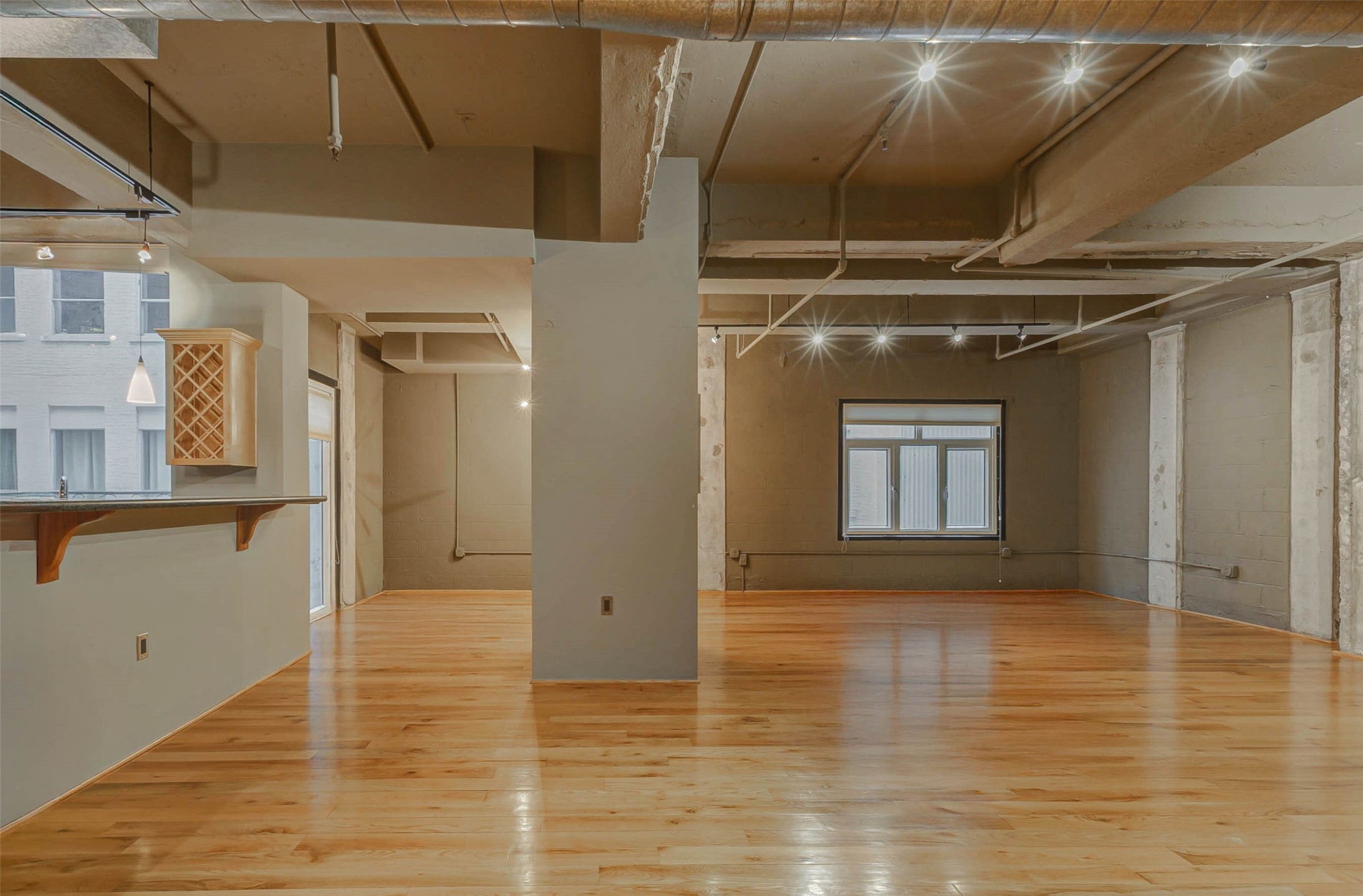 711 Main Street, Unit 505 Houston, TX 77002 - Photo 9 of 47