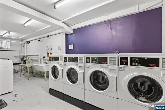 $224,000 | 70 West 72nd, Unit 4D, Bayonne, NJ 07002