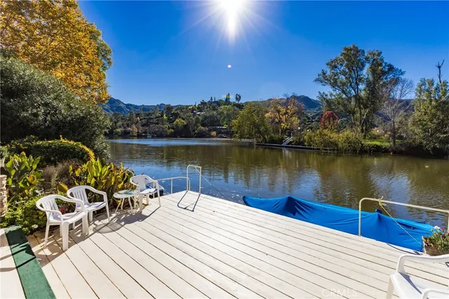 $2,300,000 | 2232 East Lake Shore Drive, Agoura Hills, CA 91301