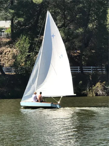 $2,300,000 | 2232 East Lake Shore Drive, Agoura Hills, CA 91301