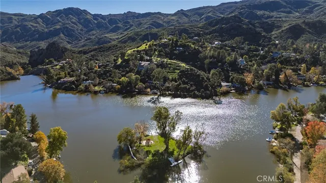 $2,300,000 | 2232 East Lake Shore Drive, Agoura Hills, CA 91301