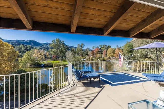 $2,300,000 | 2232 East Lake Shore Drive, Agoura Hills, CA 91301
