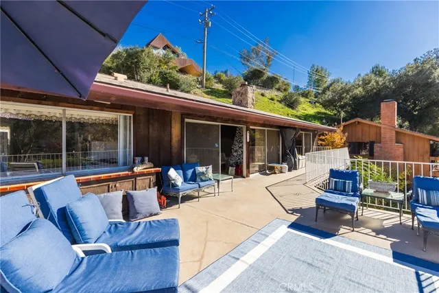 $2,300,000 | 2232 East Lake Shore Drive, Agoura Hills, CA 91301