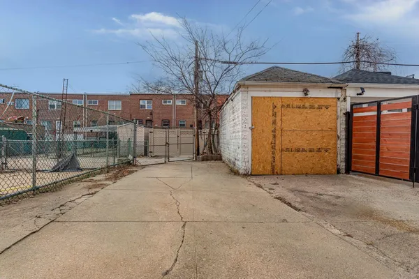 $729,900 | 968 East 48th Street | Farragut