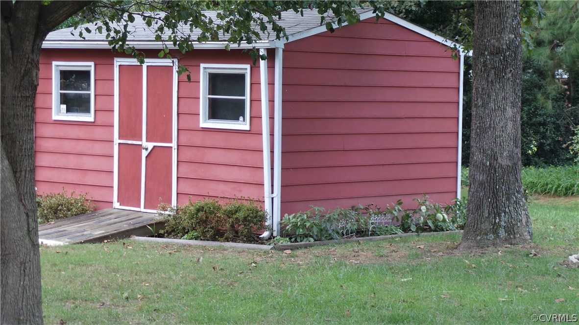 4888 Burnham Road North Chesterfield, VA 23234 - Photo 16 of 17