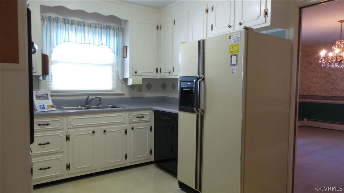 4888 Burnham Road North Chesterfield, VA 23234 - Photo 9 of 17
