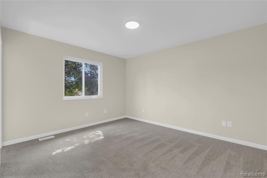 5181 East Burnside Road North Branch, MI 48461 - Photo 11 of 35 Gallery Image 11