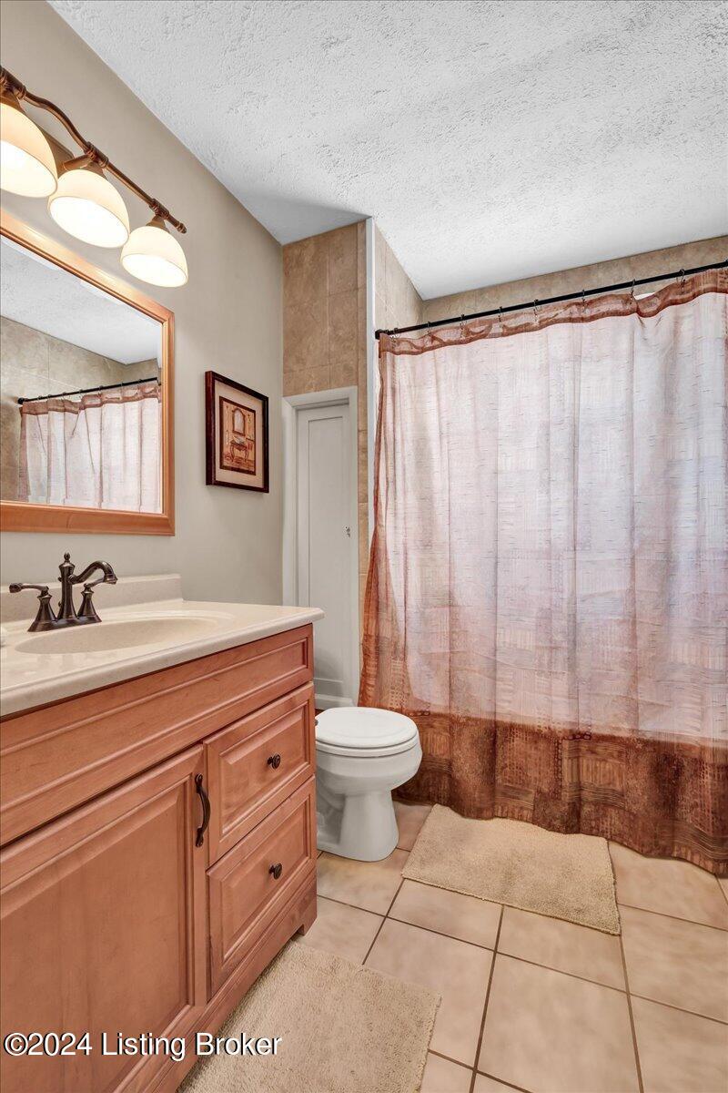 8513 Eula Road Louisville, KY 40219 - Photo 33 of 46 33-8513 Eula Rd-133