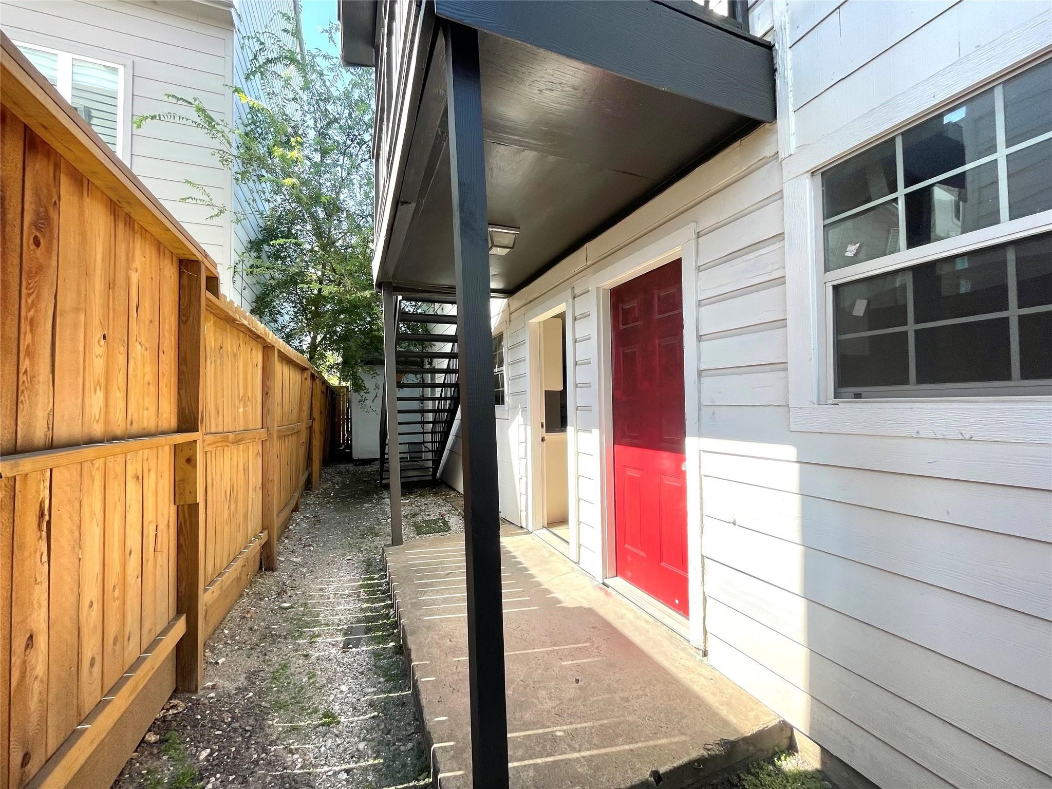 2411 Bastrop Street, Unit 2 Houston, TX 77004 - Photo 6 of 12