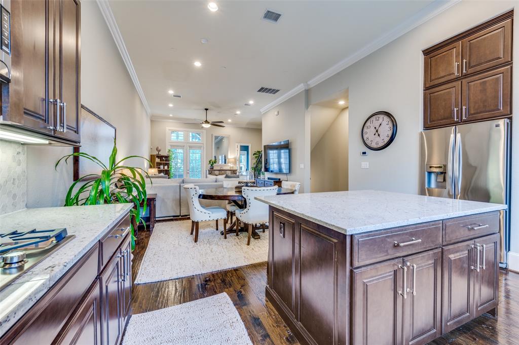 743 Will Rice Avenue Irving, TX 75039 - Photo 5 of 16