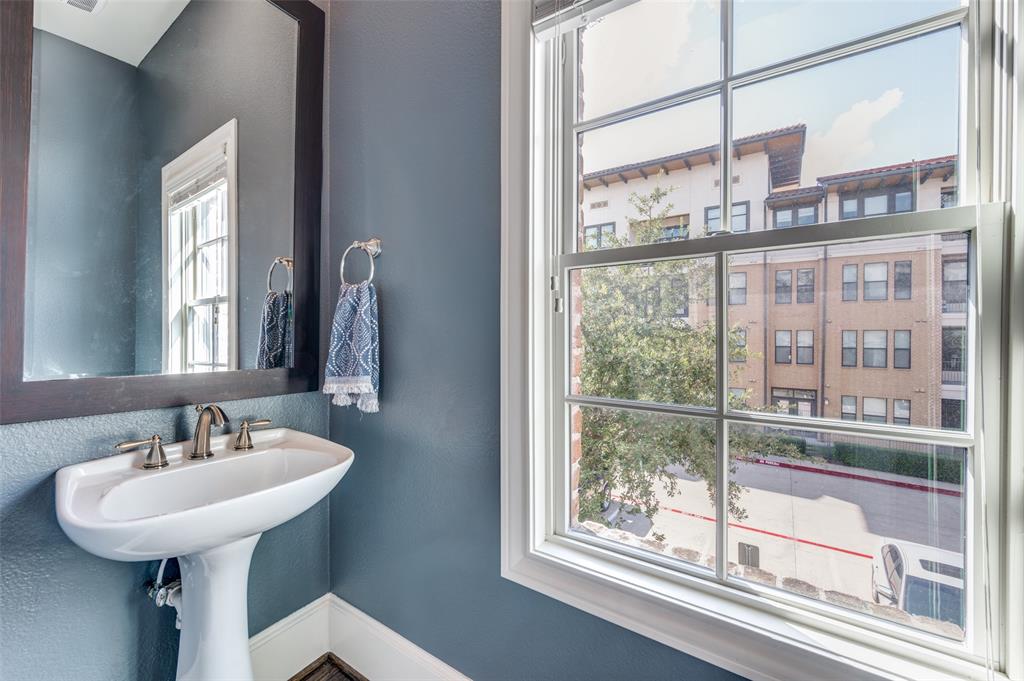 743 Will Rice Avenue Irving, TX 75039 - Photo 10 of 16