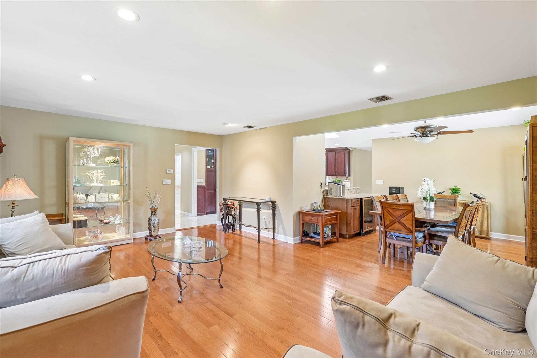 19 South Cranford Road Bardonia, NY 10954 - Photo 10 of 49