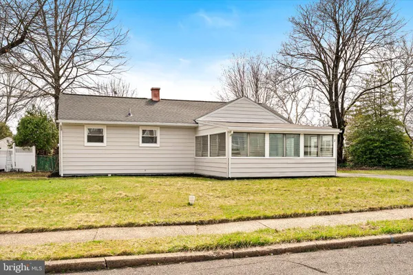 $409,900 | 2 Shelburne Drive, Ewing, NJ 08638