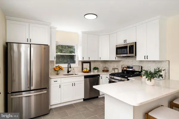 $409,900 | 2 Shelburne Drive, Ewing, NJ 08638