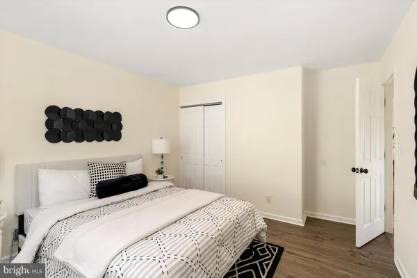 $409,900 | 2 Shelburne Drive, Ewing, NJ 08638