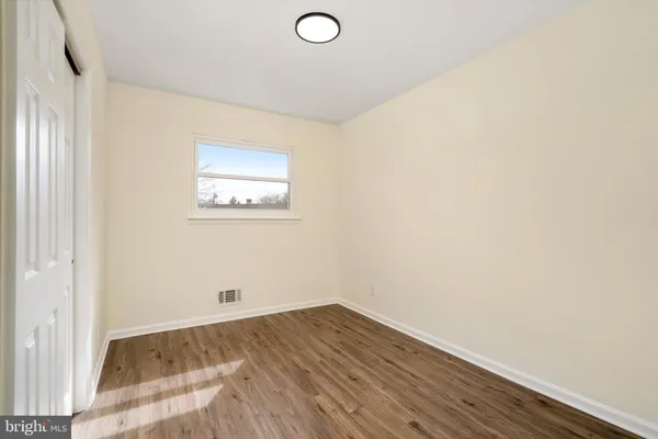 $409,900 | 2 Shelburne Drive, Ewing, NJ 08638