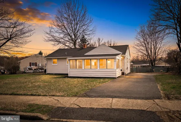 $409,900 | 2 Shelburne Drive, Ewing, NJ 08638