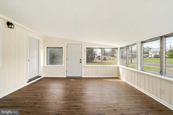 $409,900 | 2 Shelburne Drive, Ewing, NJ 08638