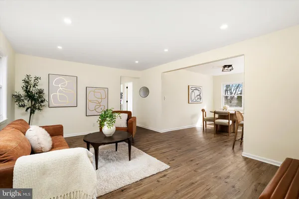 $409,900 | 2 Shelburne Drive, Ewing, NJ 08638