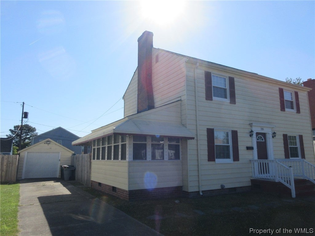 225 Chesterfield Road Hampton, VA 23661 - Photo 4 of 45 Gallery Image 4