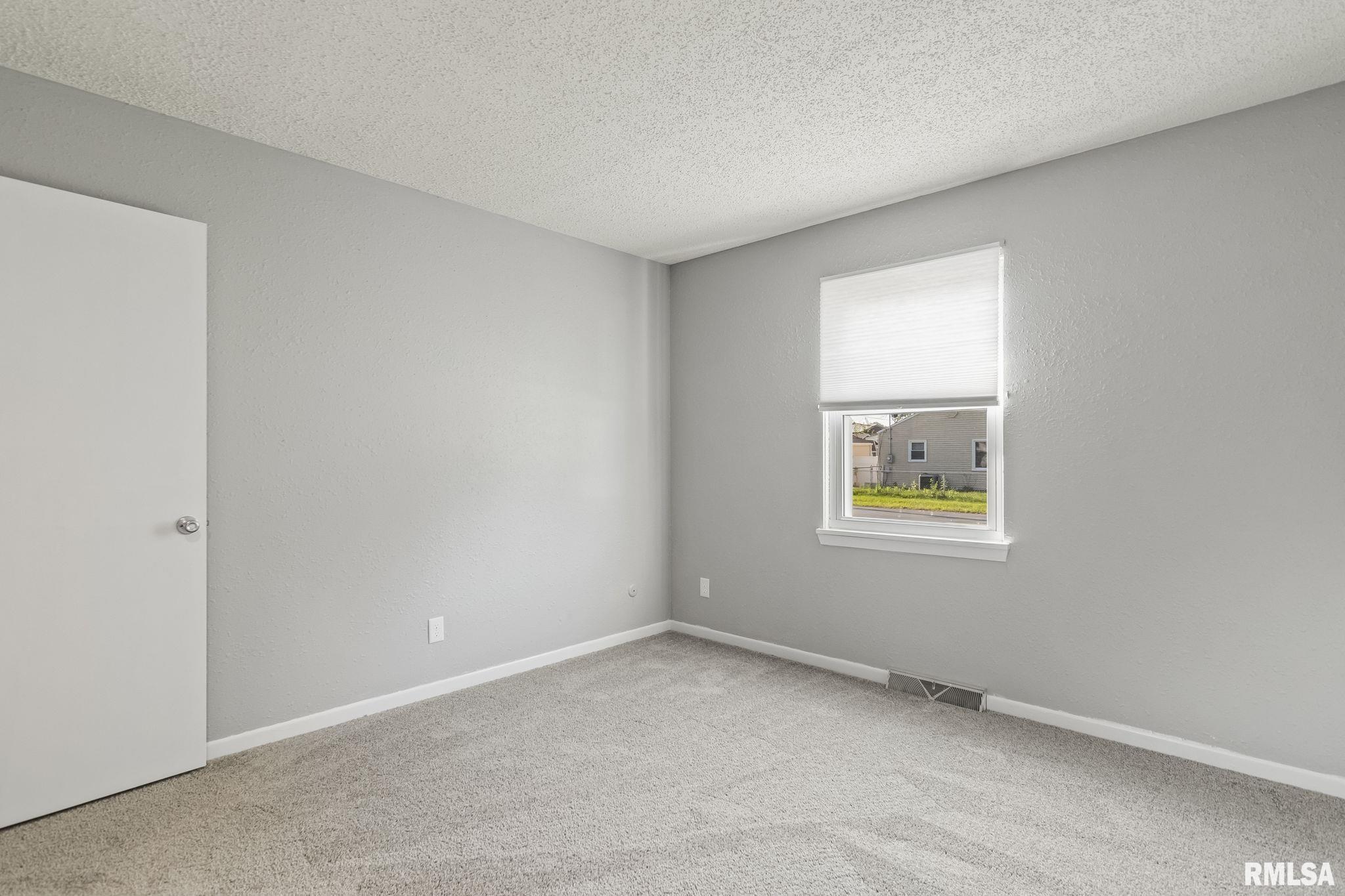 3065 East Elm Street Springfield, IL 62702 - Photo 16 of 30