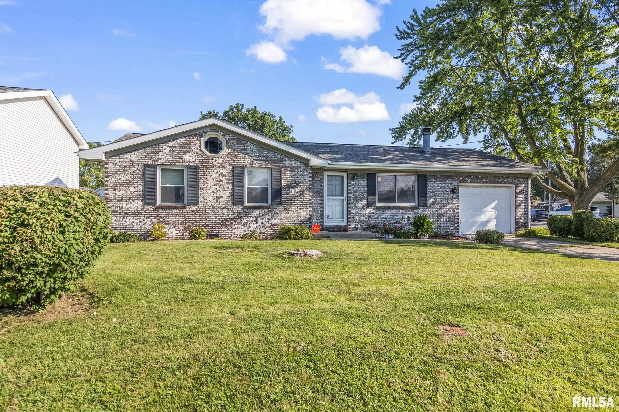 3065 East Elm Street Springfield, IL 62702 - Photo 3 of 30