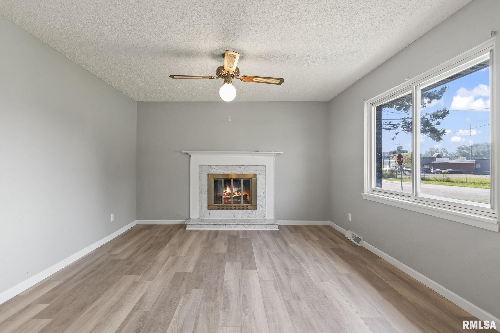 3065 East Elm Street Springfield, IL 62702 - Photo 8 of 30