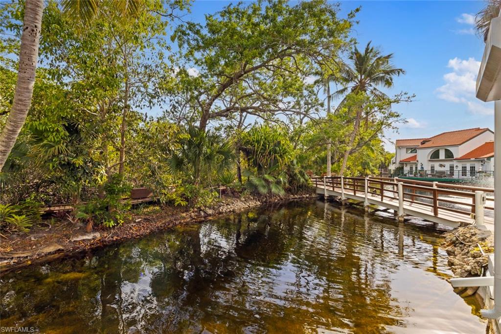 2294 Anchorage Lane, Unit B Naples, FL 34104 - Photo 22 of 31