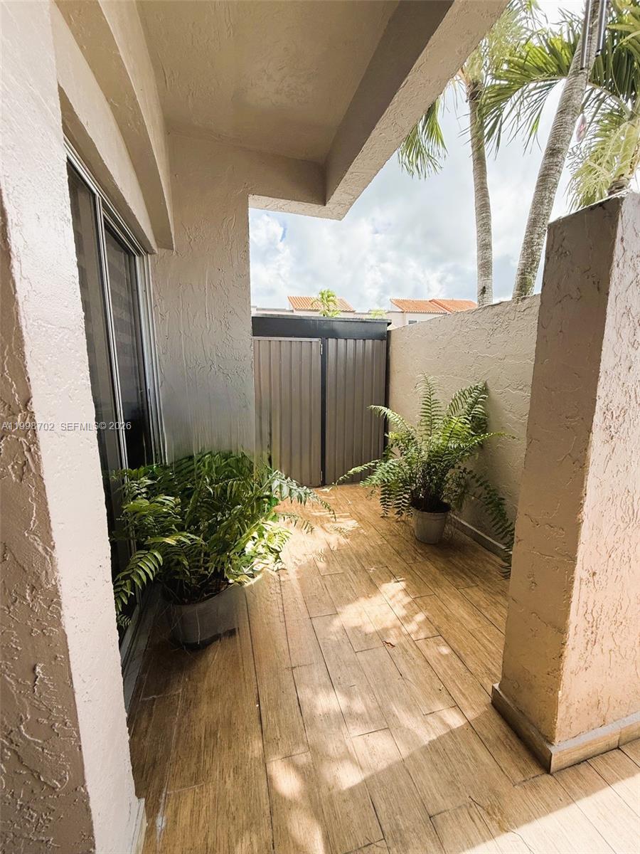 6217 Southwest 128th Place Miami, FL 33183 - Photo 4 of 47