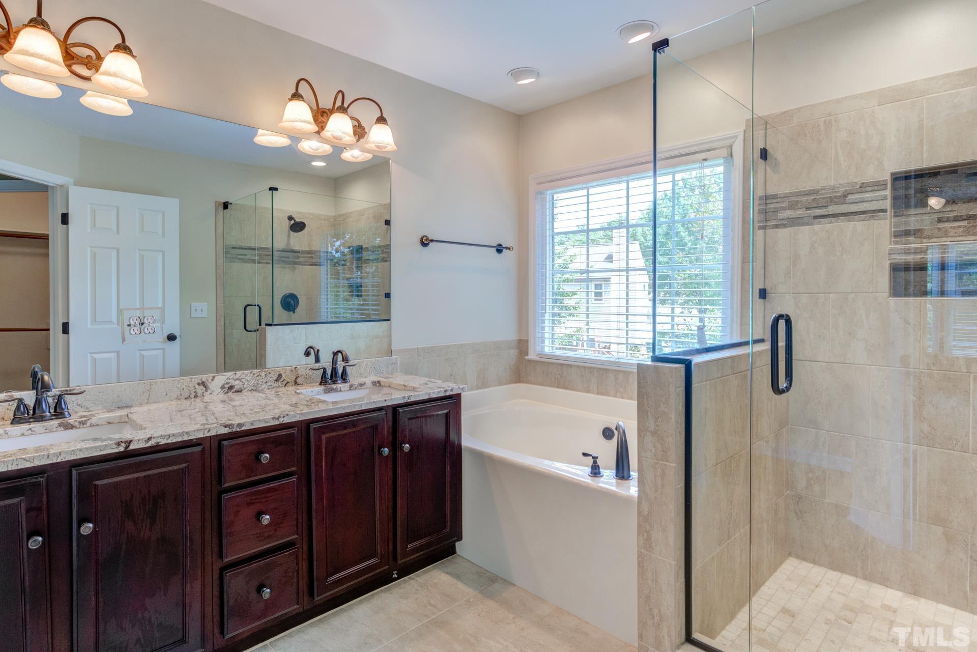 206 Arlington Ridge Cary, NC 27513 - Photo 20 of 30 Gallery Image 20