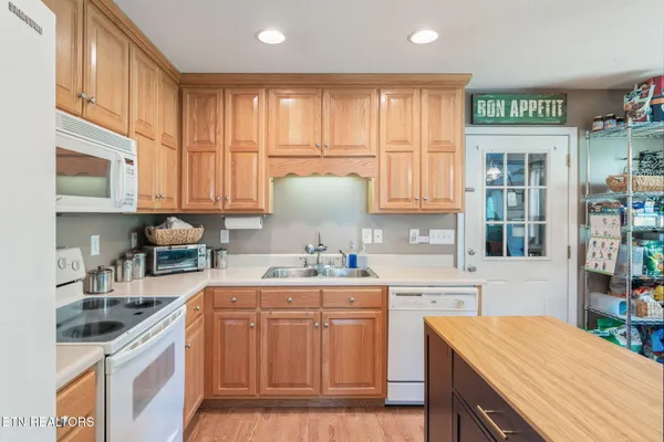$249,900 | 111 Oak Street, Athens, TN 37303
